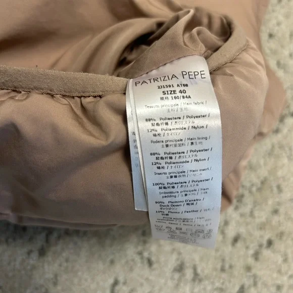 Patrizia Pepe size 40 (sz 6) soft pink Duck Down Vest with Studded BEE/Jewels - Picture 8 of 14